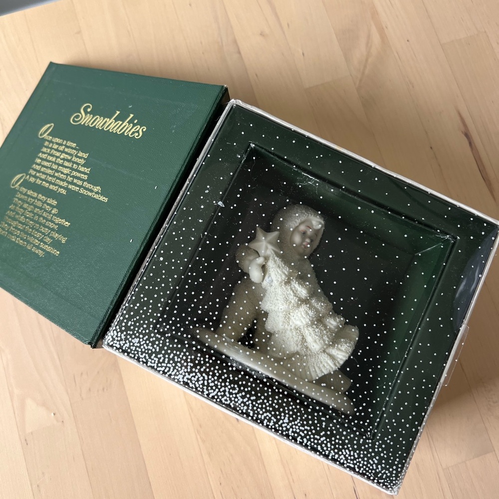 DEPARTMENT 56 SNOWBABIES I’LL PUT UP THE TREE